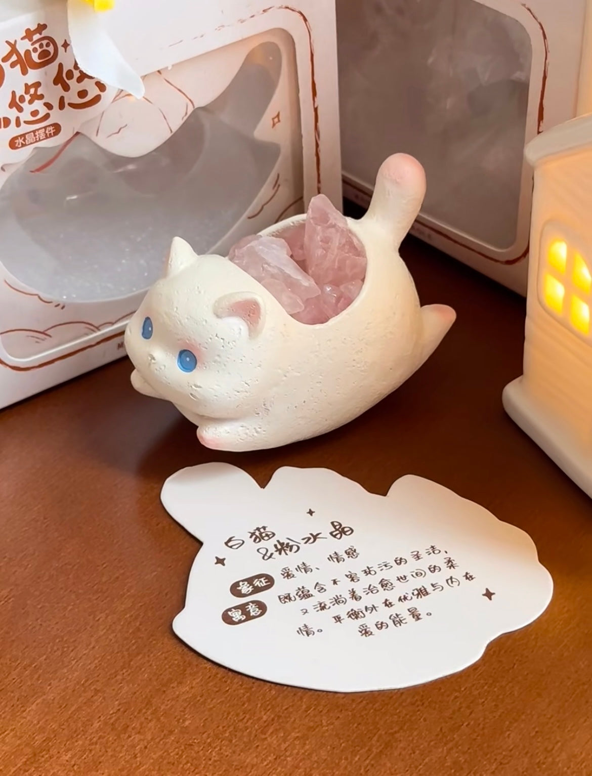 Crystal Cat Figurine – Adorable Desk Decor & Natural Essential Oil Diffuser